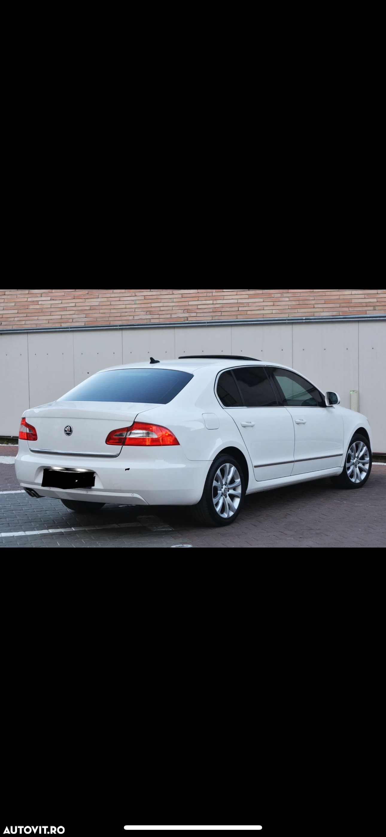 Skoda Superb 2.0 TDI DSG Ambition - 23
