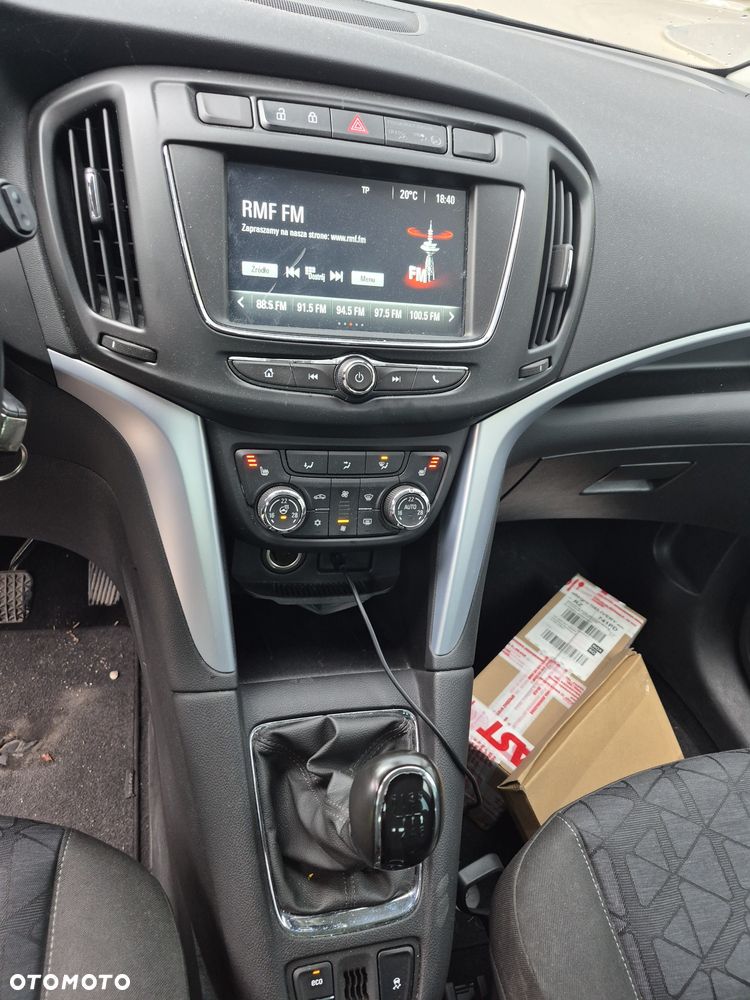 Opel Zafira - 7
