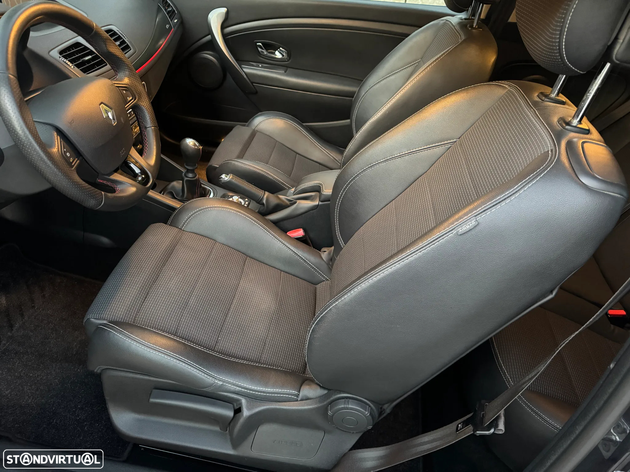 Renault Mégane Coupe 1.5 dCi GT Line Premium SS - 9