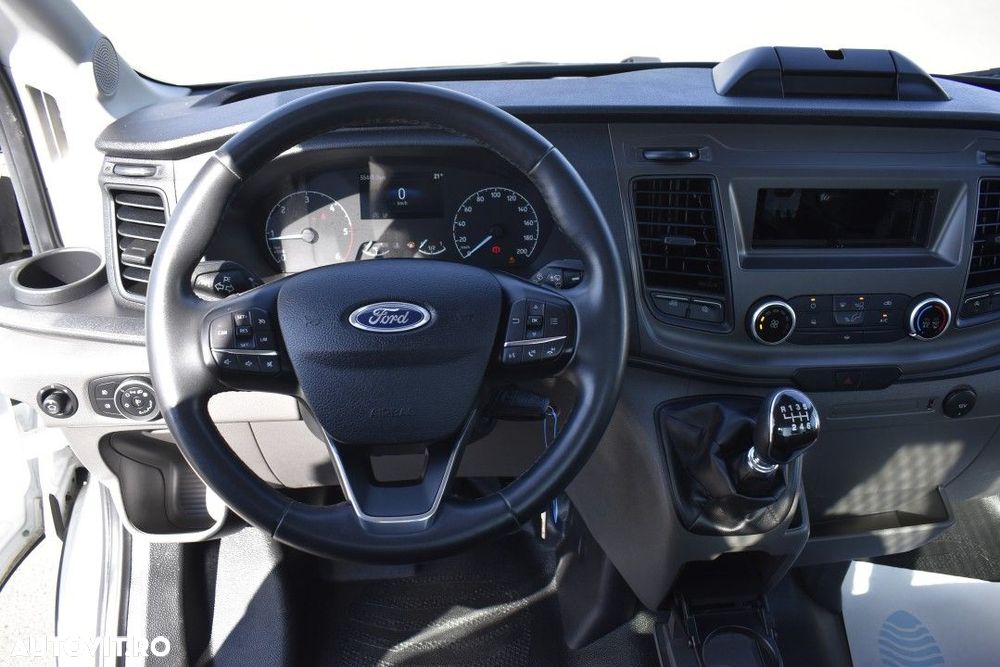 Ford Transit - 33