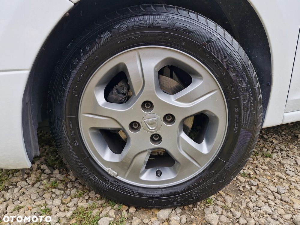Dacia Sandero 1.2 16V 75 Essentiel - 12