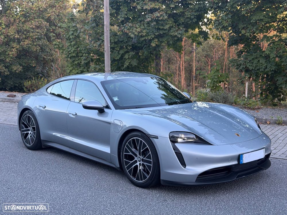 Porsche Taycan Standard - 12
