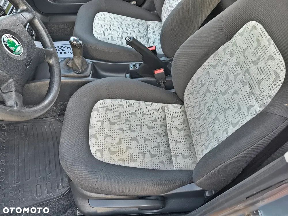 Skoda Fabia 1.4 16V Combi Comfort - 30