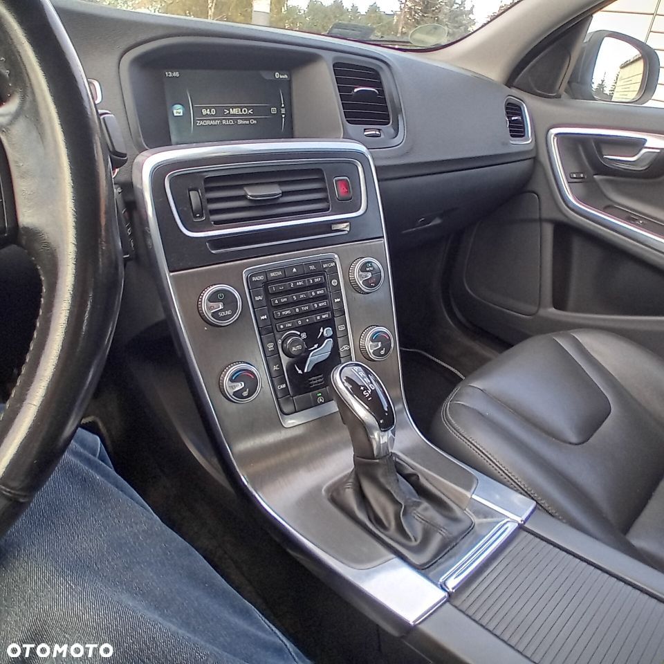Volvo S60 D4 Geartronic Summum - 24