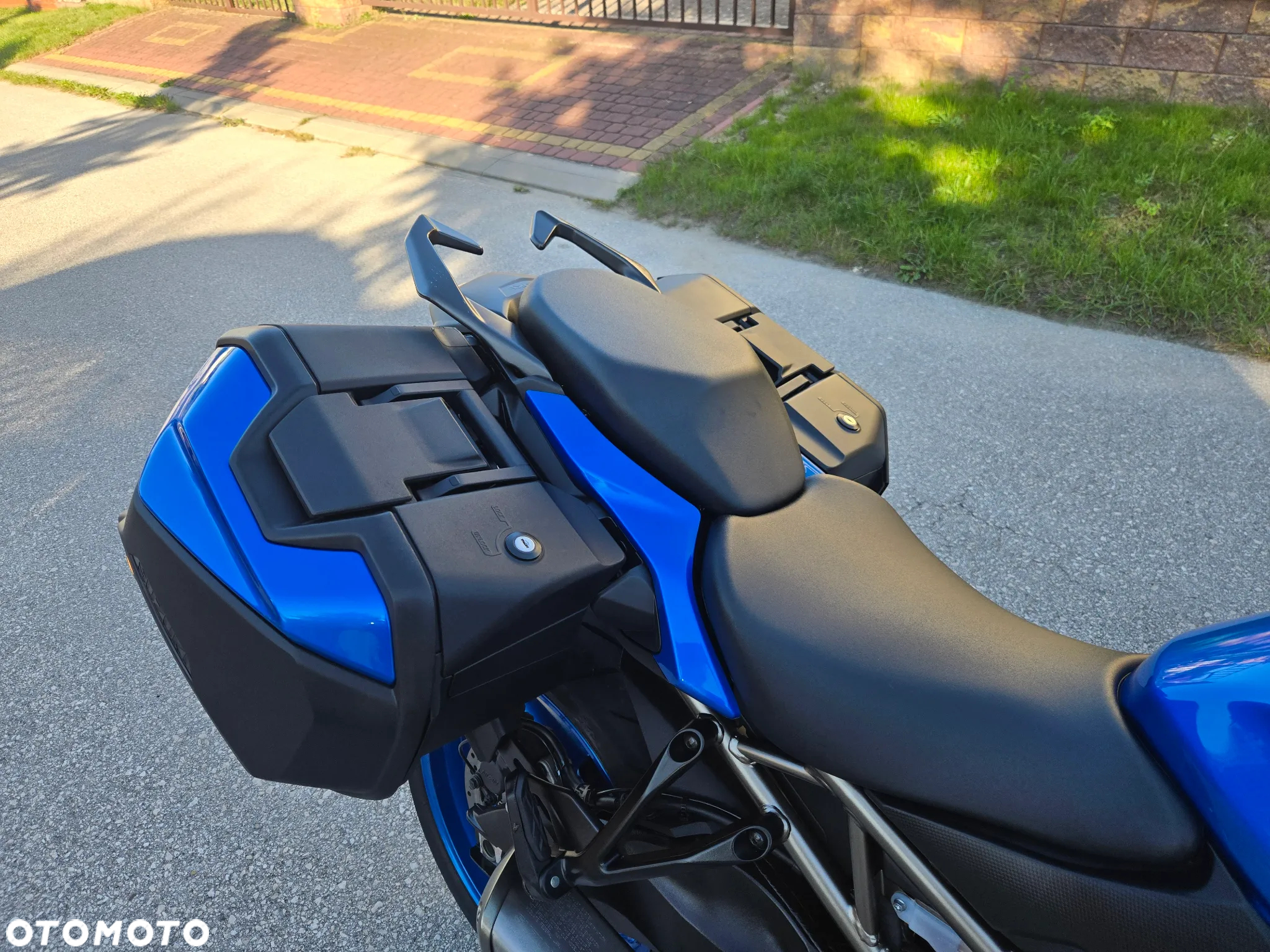 Suzuki GSX - 18