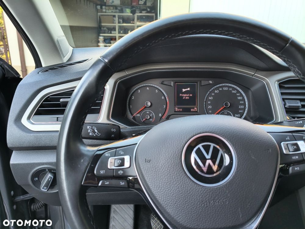 Volkswagen T-Roc - 6