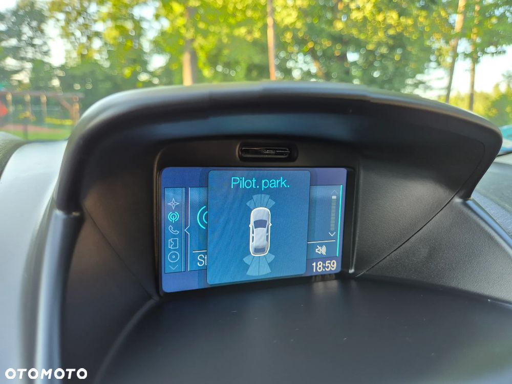 Ford Fiesta 1.0 EcoBoost STart-Stop Titanium - 23