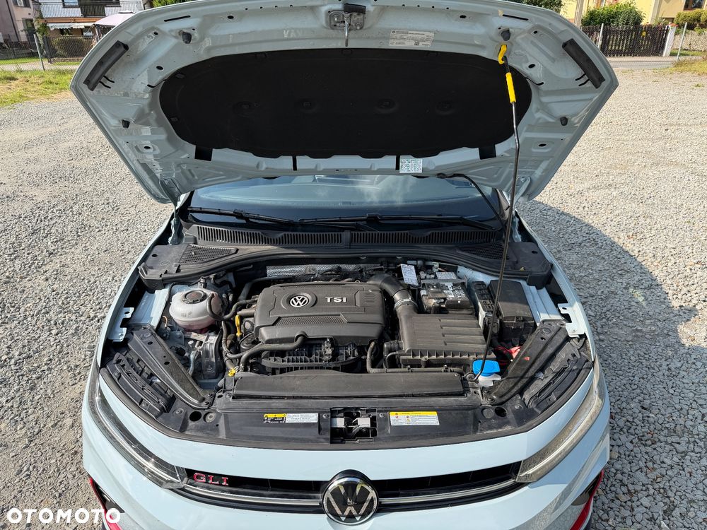 Volkswagen Jetta - 20