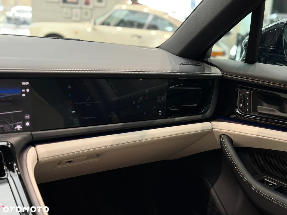 Porsche Panamera 4S E-Hybrid PHEV - 26
