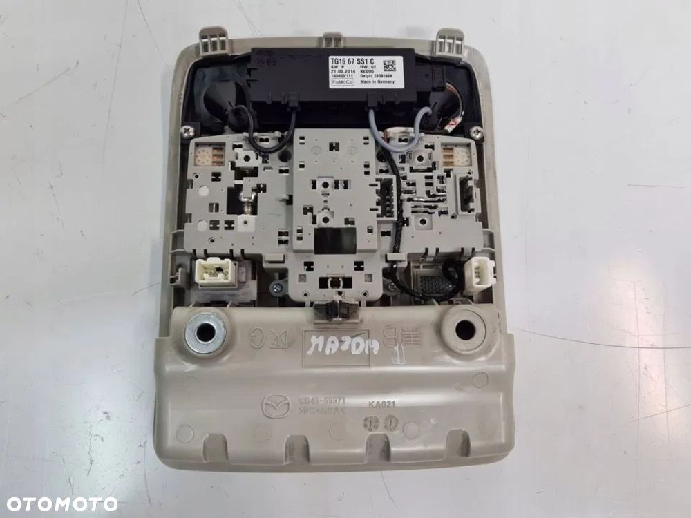 LAMPKA OŚWIETLENIE KABINY MADA 6 III GJ KOMBI - 3