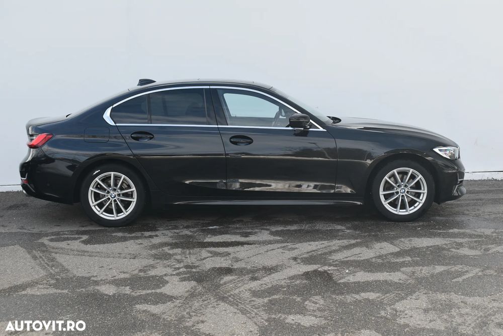 BMW Seria 3 320d xDrive AT MHEV - 8