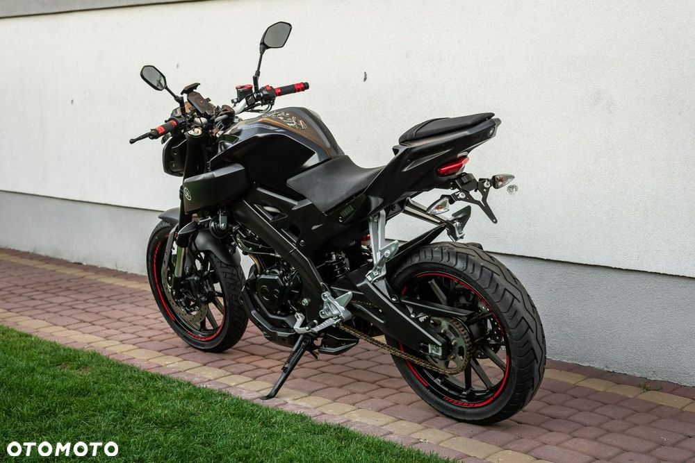 Yamaha MT - 4