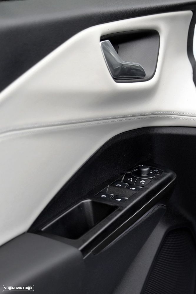 Ford Puma Gen-E 54 kWh Premium - 25