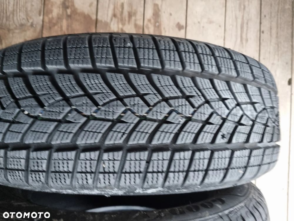 Opony Goodyear ULTRAGRIP PERFORMANCE+ SUV 215/60R17 99V 2022r,4x8mm super - 5