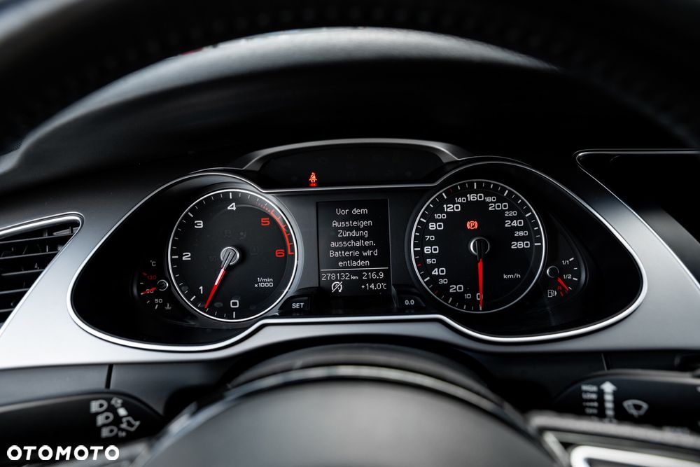 Audi A4 Avant 3.0 TDI DPF quattro S line Sportpaket - 27