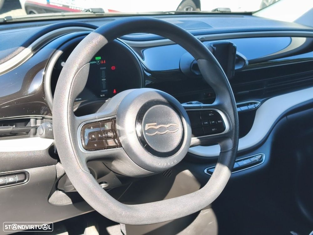 Fiat 500e Action - 4