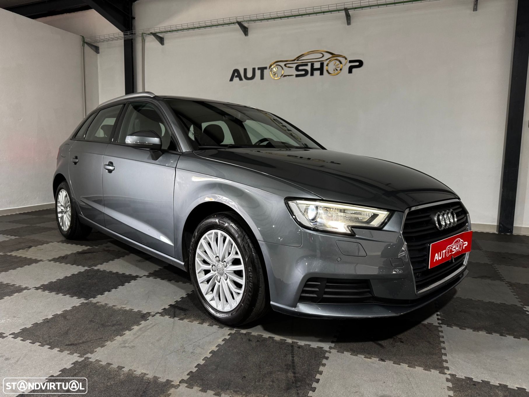 Audi A3 Sportback 1.6 TDI S-line S tronic - 1