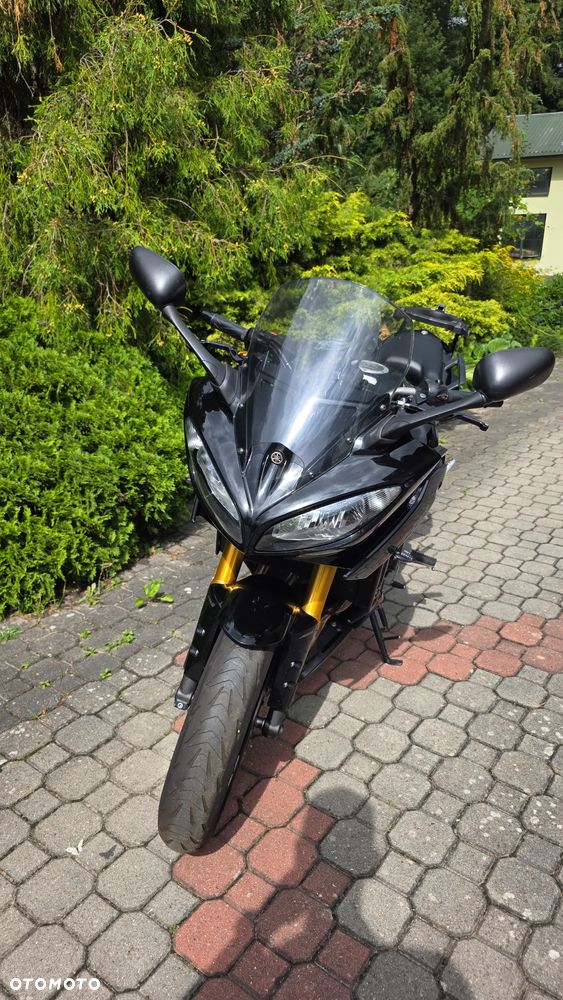 Yamaha FZ8 - 4