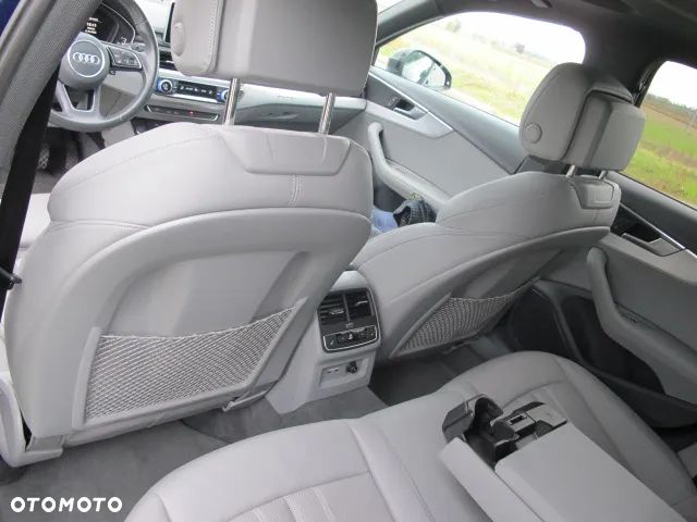 Audi A4 - 12