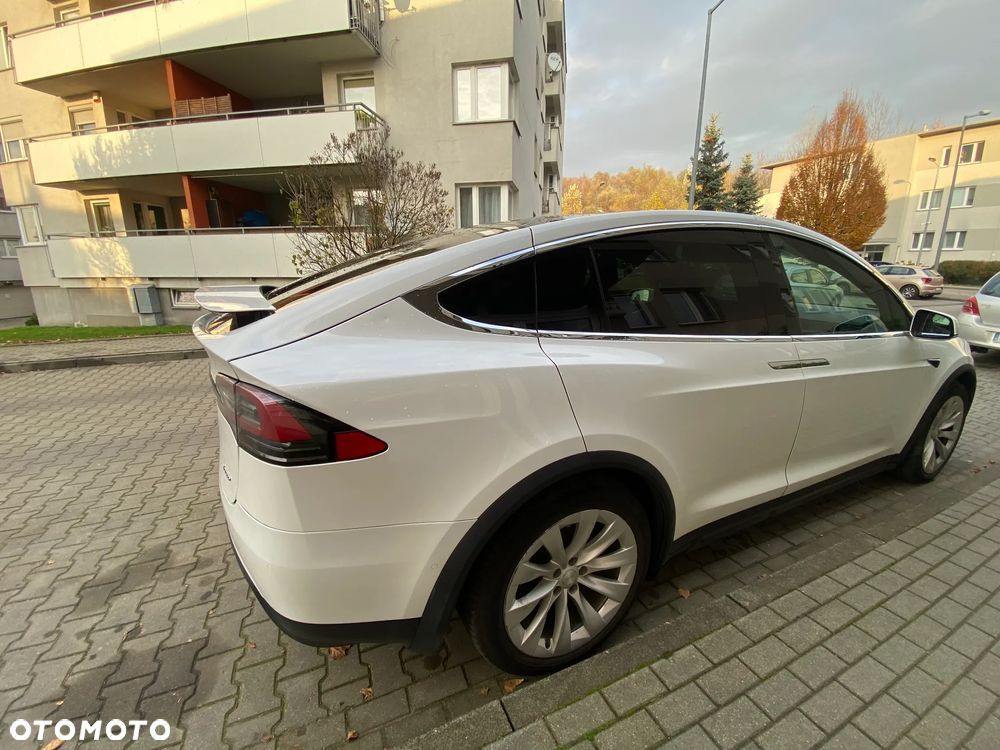 Tesla Model X Long Range Plus - 3