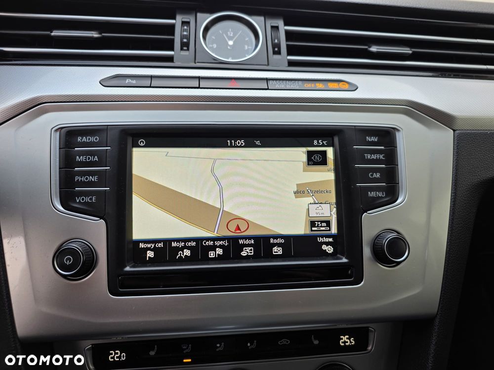 Volkswagen Passat Variant 2.0 TDI SCR DSG Comfortline - 20