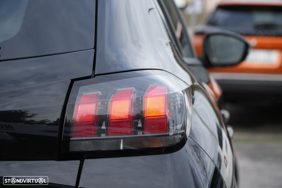 Peugeot 208 1.2 PureTech Active - 3