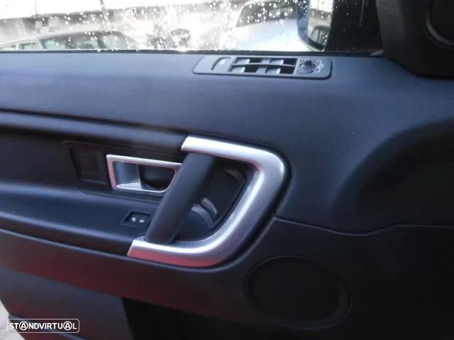 Land Rover Discovery Sport TD4 Aut. HSE Luxury - 24