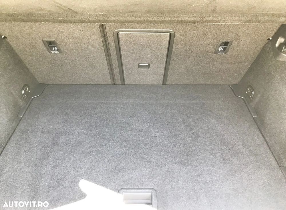 Volkswagen Golf - 39