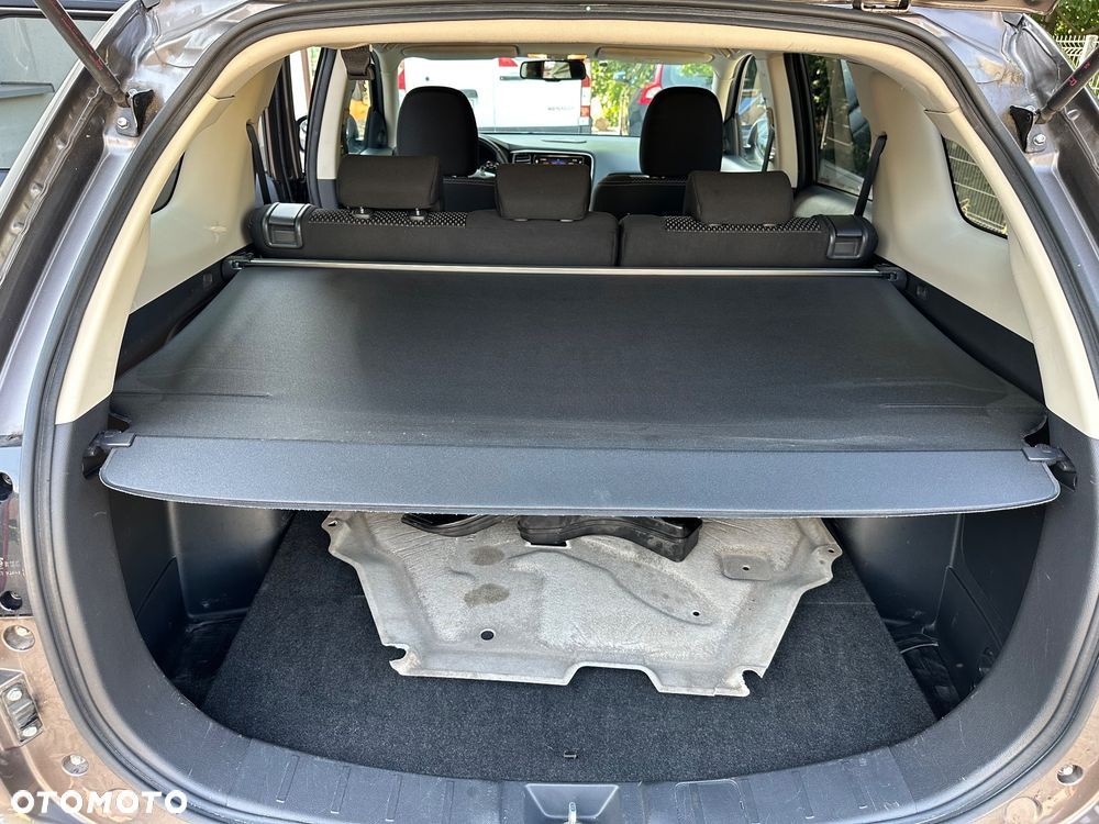 Mitsubishi Outlander 2.0 City Style 2WD - 20