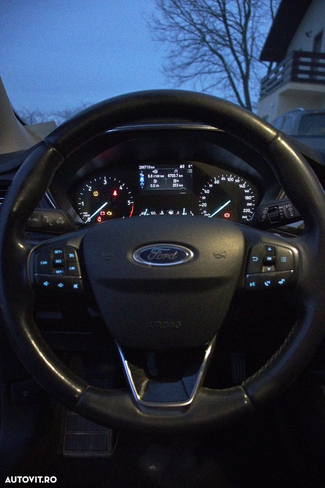 Ford Focus 1.6 TDCI DPF Trend - 16