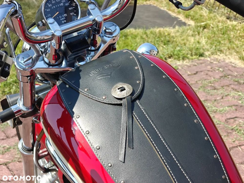 Suzuki Intruder - 28