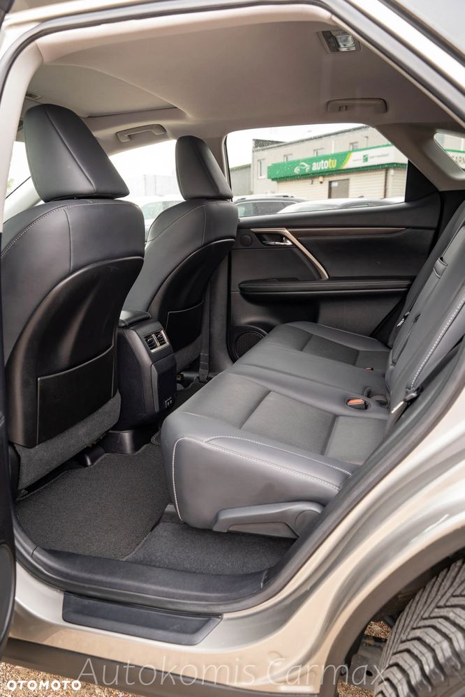 Lexus RX - 23