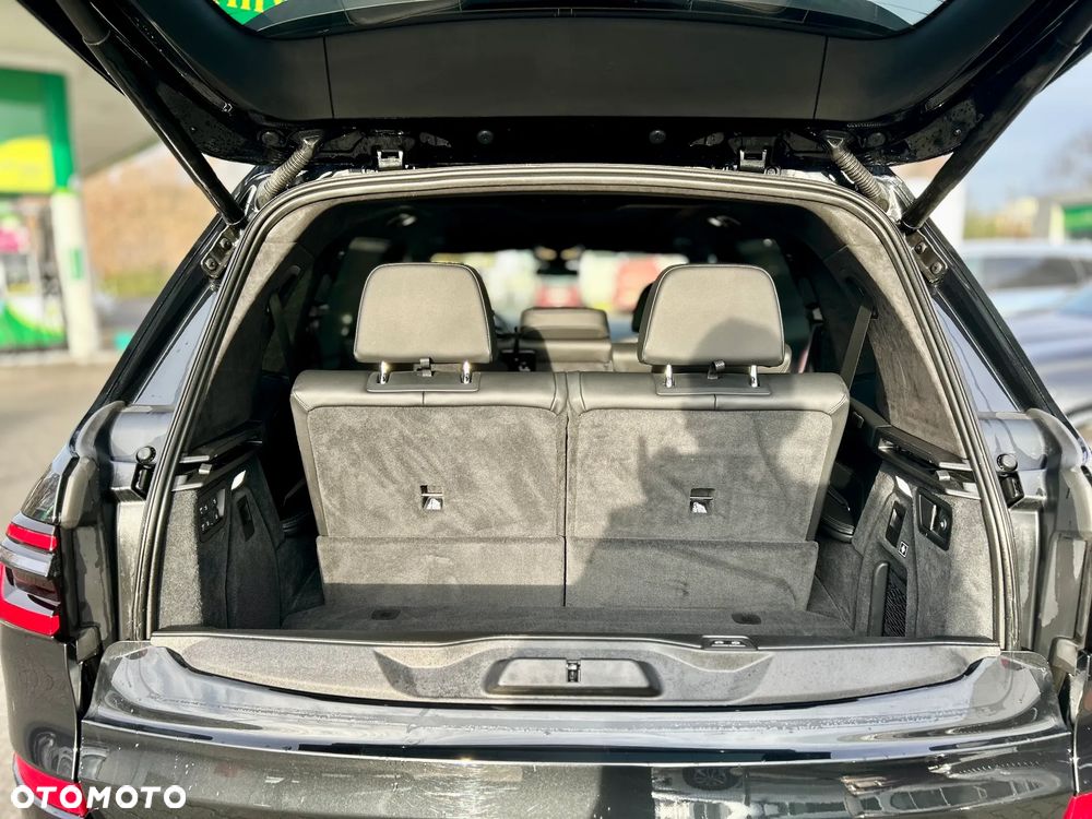 BMW X7 xDrive40d mHEV M Sport sport - 24