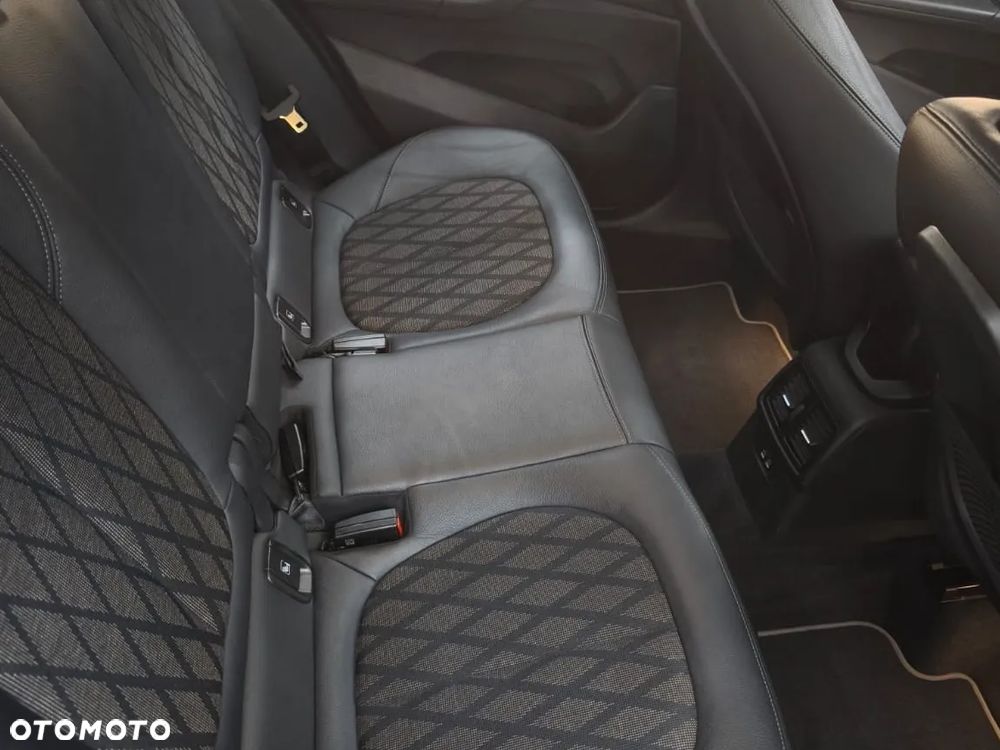 BMW X1 sDrive18d Business Edition sport - 27