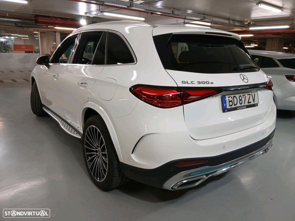 Mercedes-Benz GLC 300 e 4Matic - 3