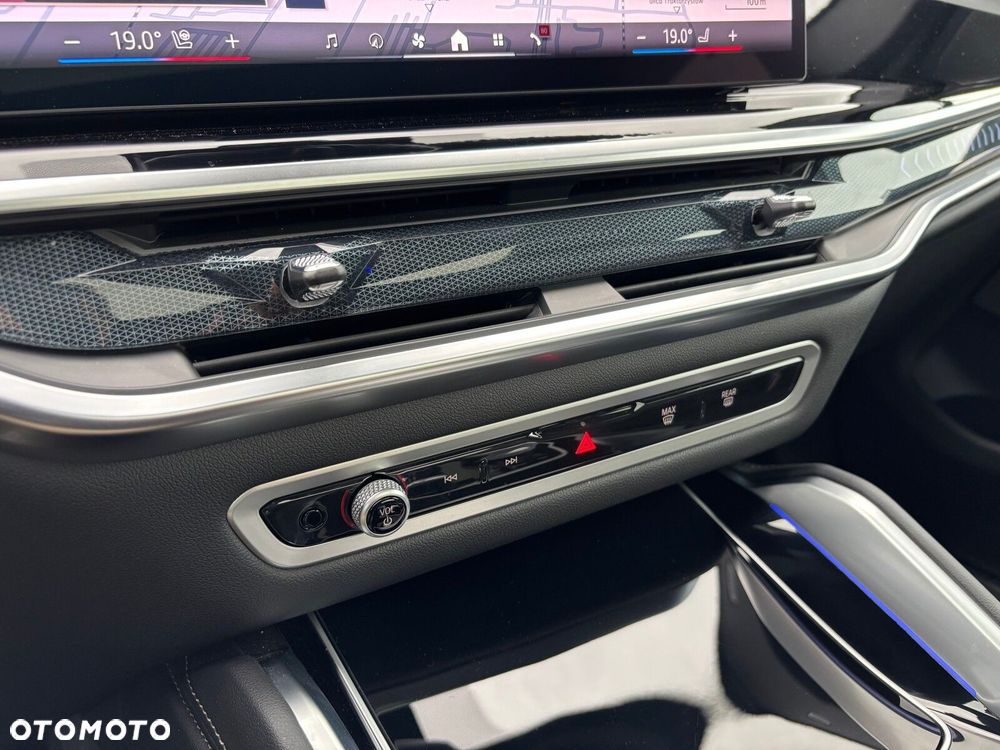 BMW X6 - 33