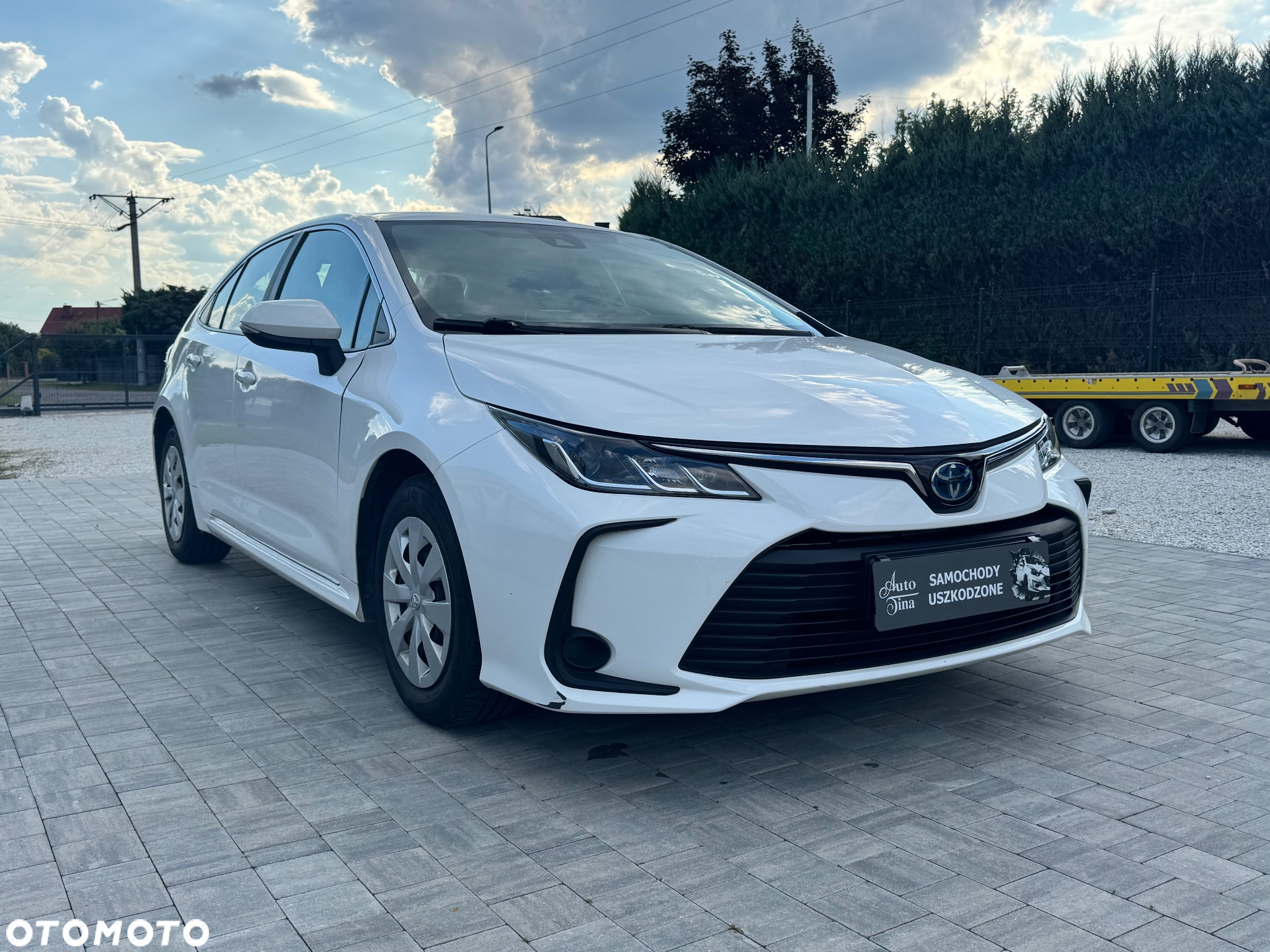 Toyota Corolla 1.8 Hybrid Active - 3
