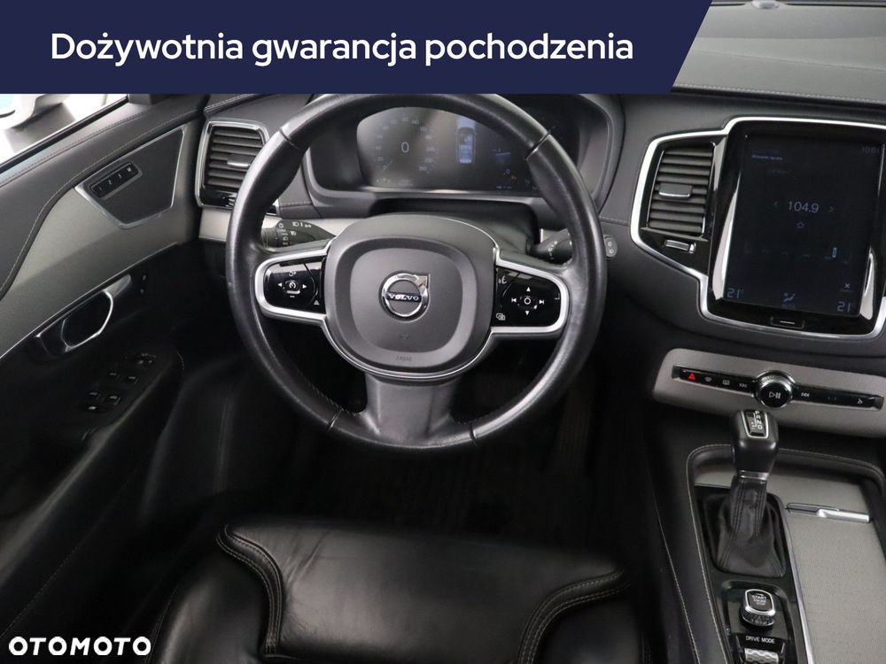 Volvo XC 90 - 9