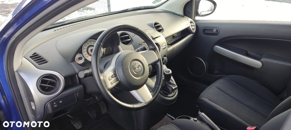 Mazda 2 1.3 Dynamic - 13