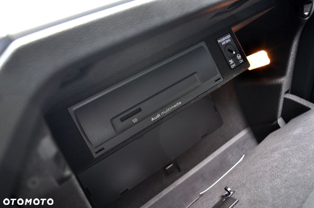 Audi Q3 35 TDI S tronic S line - 25