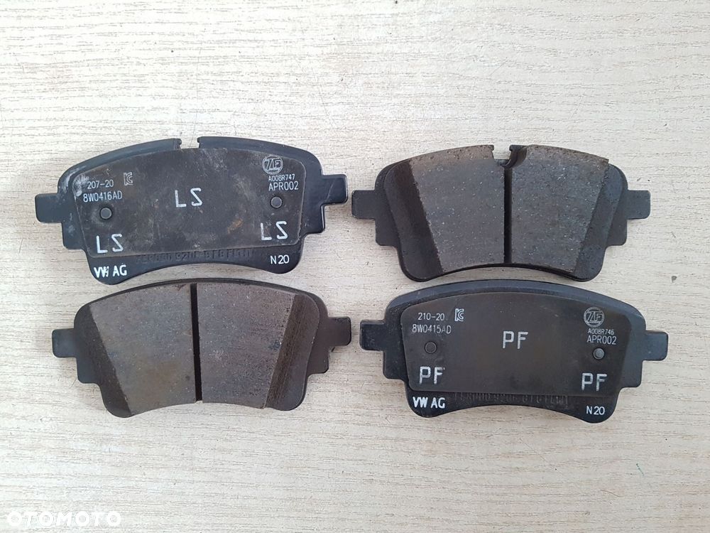 audi oe klocki hamulcowe tył 8w0698451bg - 2