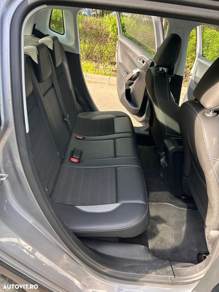 Peugeot 2008 - 5