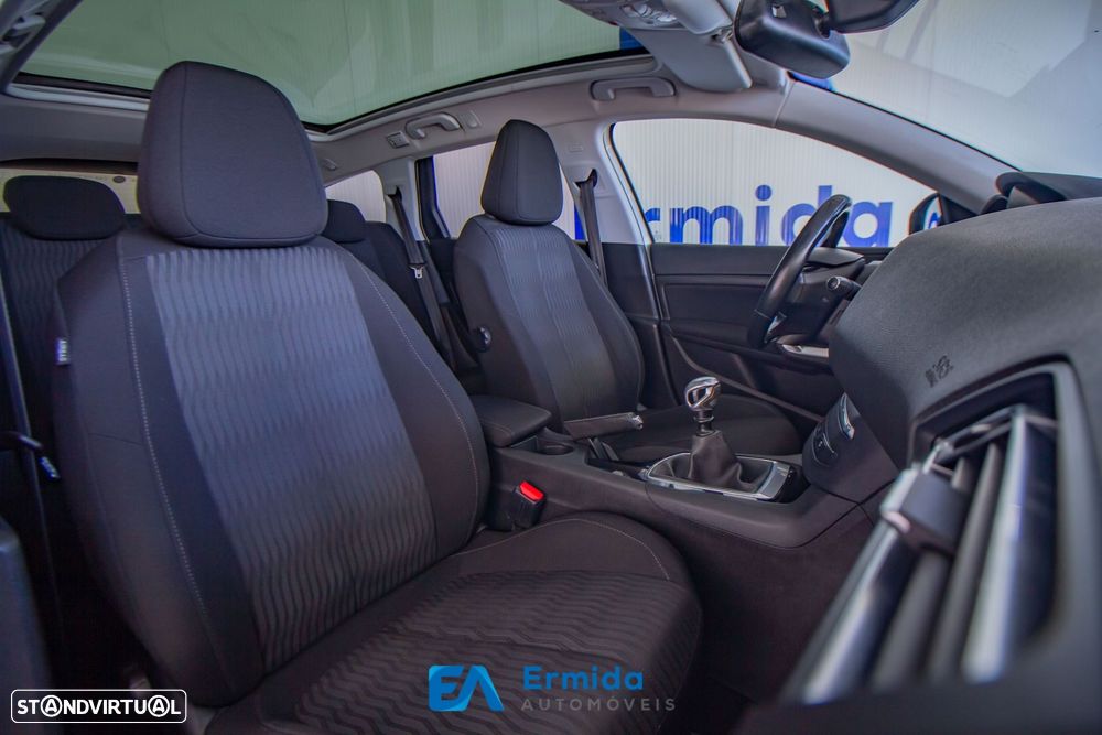 Peugeot 308 SW 1.6 BlueHDi Allure - 21