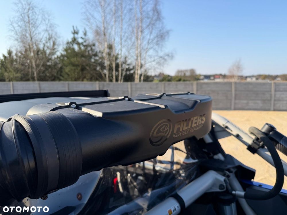 Can-Am Maverick - 11