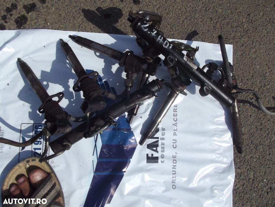 Injectoare Peugeot 607 motor 2.7hsi Peugeot 407 Citroen C C6 2.7hdi - 3