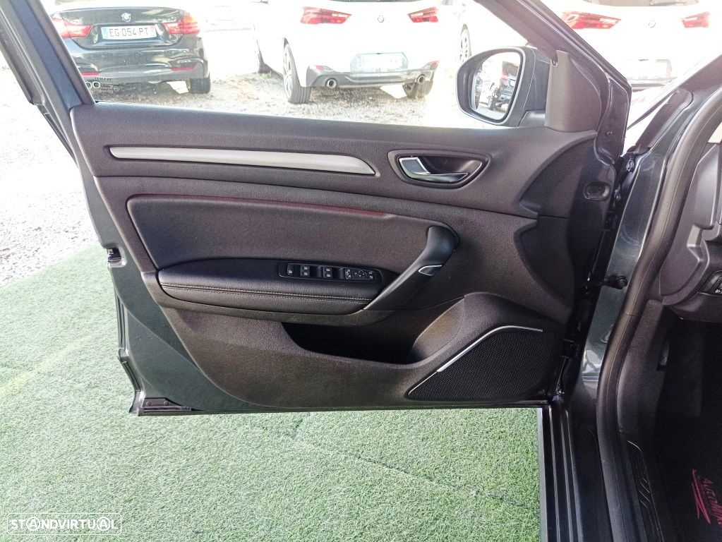 Renault Mégane Sport Tourer 1.3 TCe Limited - 32