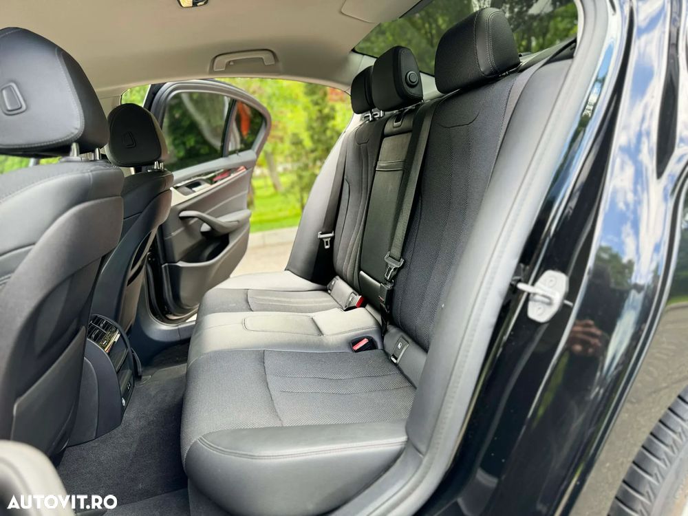 BMW Seria 5 520d xDrive AT - 10