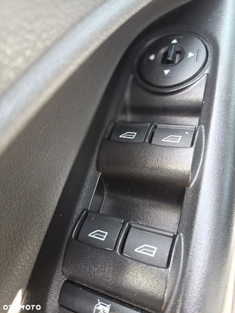 Ford Tourneo Connect 1.5 EcoBlue Titanium - 8