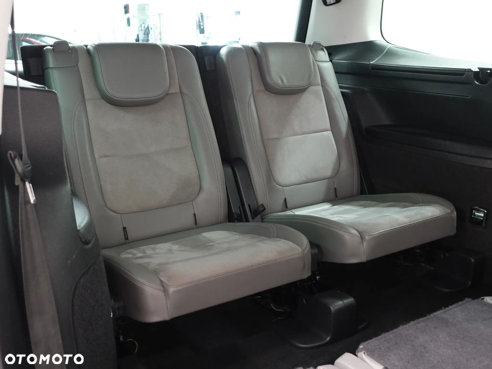 Volkswagen Sharan 2.0 TDI 4Motion BlueMotion Technology Highline - 24