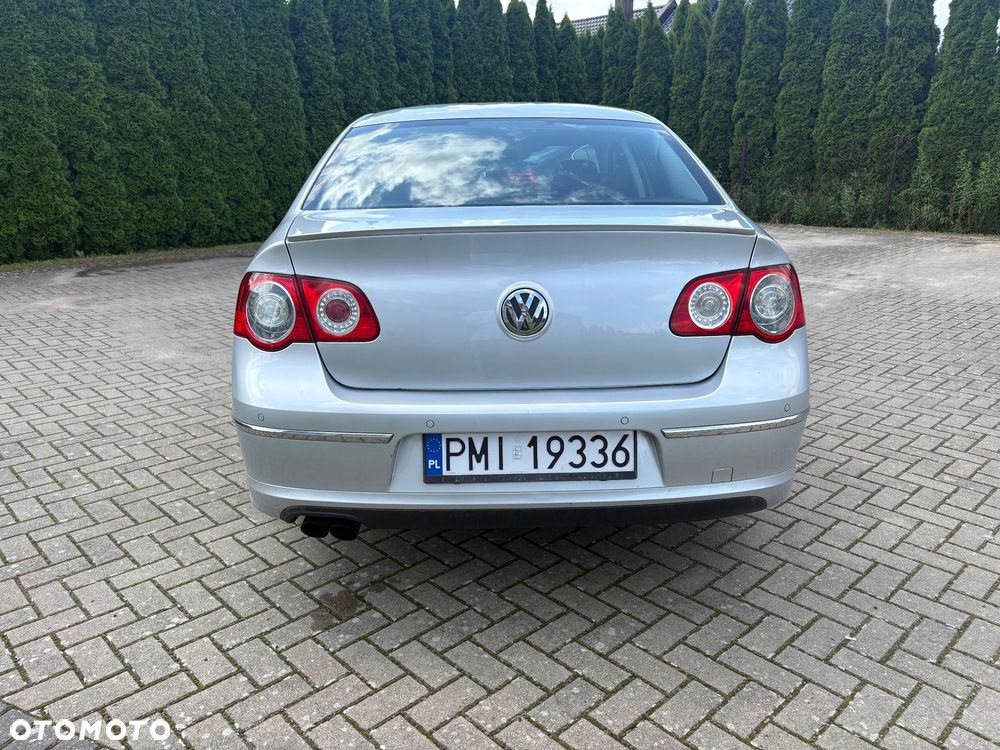 Volkswagen Passat 2.0 TSI Highline - 8